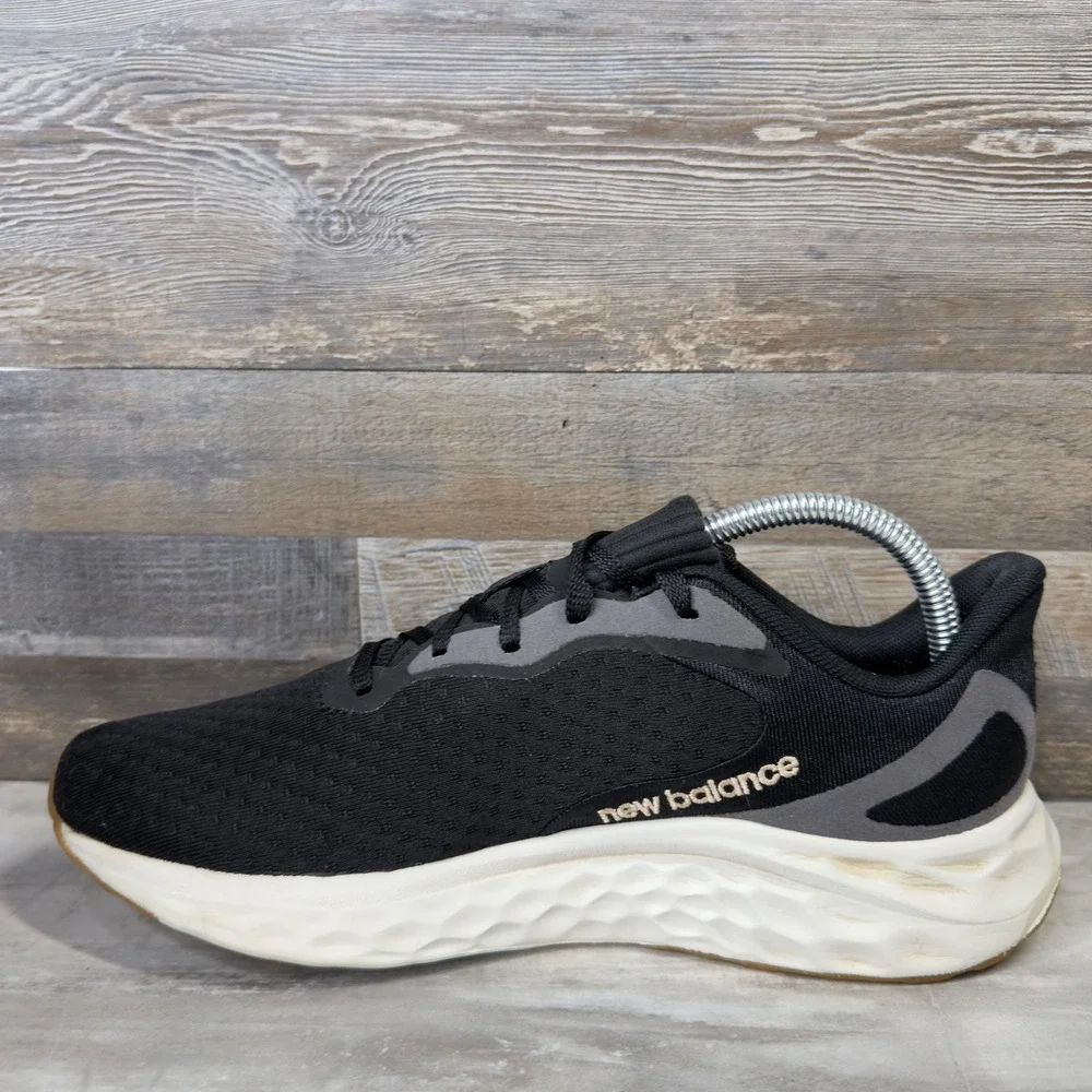 New Balance Fresh Foam Arishi v4 Womens Size 9 Running Shoes WARISBK4 Black